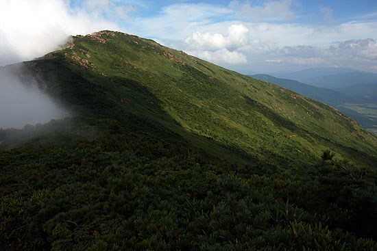 至仏山